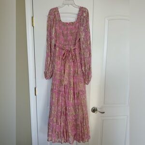 NWT - Lurex Metalic Trellis printed square neck